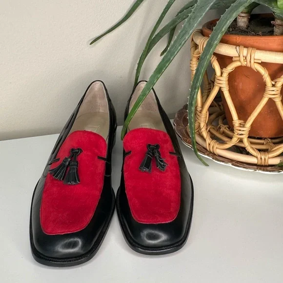 Vintage 80s/90s Talbots Made in Italy Loafers Black Leather Red Suede Tassel 6M - Picture 2 of 11